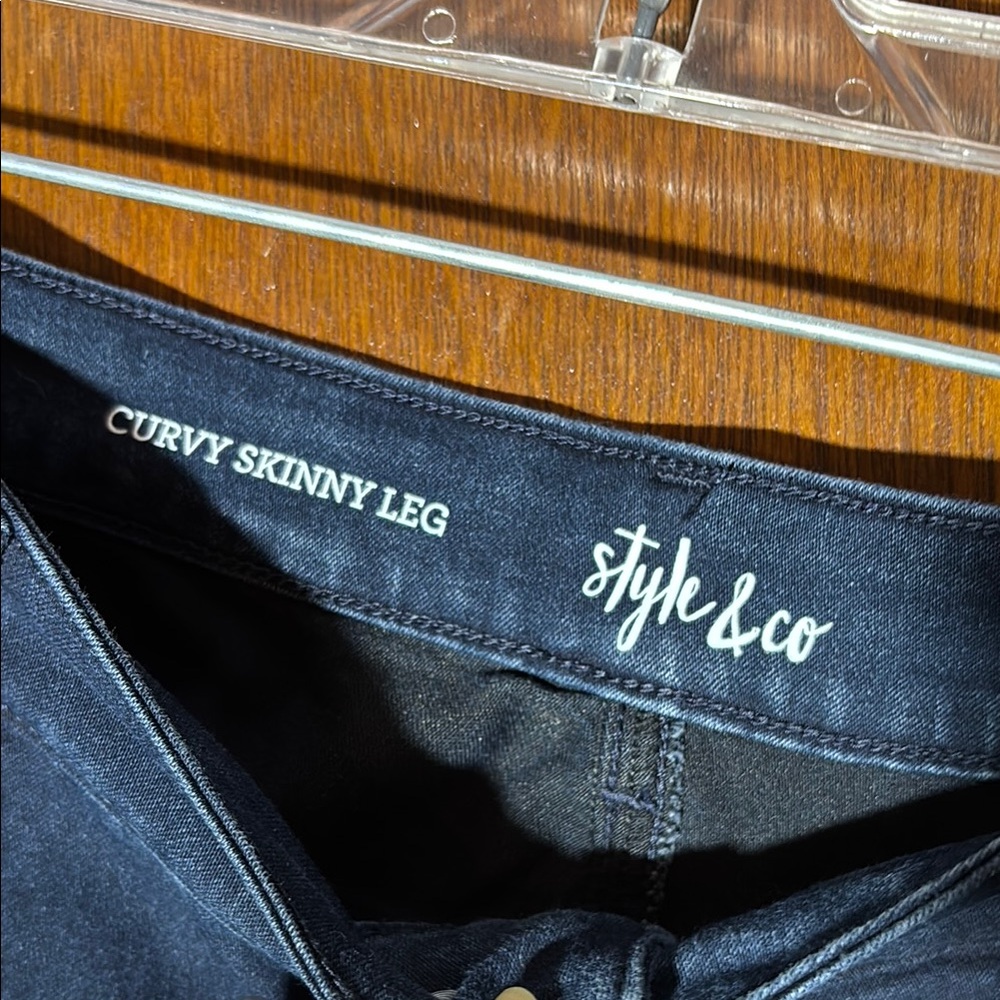 Style & Co Blue Curvy Skinny Jeans Classic Denim - Picture 2 of 6